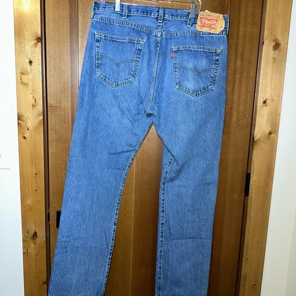 Levi's 501 Jeans Mens 38x34 Button Fly Straight Leg Blue Denim Lot 2 Pair - Picture 4 of 5